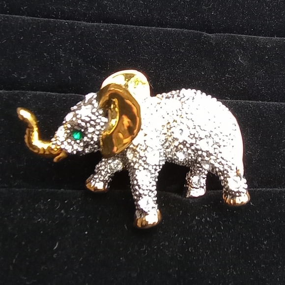 Elephant Crystal Brooch Pin Green Eyes Two Tone Metal approx 2" - Picture 3 of 14